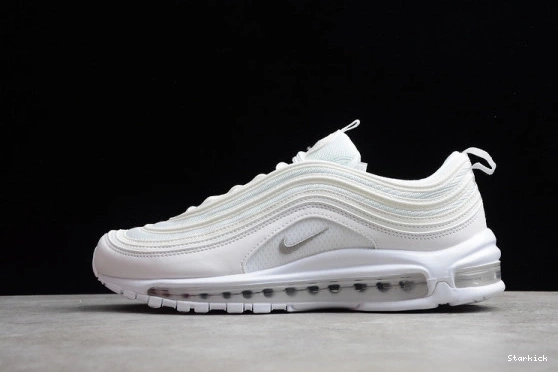 White Triple 97 Max Grey Wolf Air  921826-101 0923